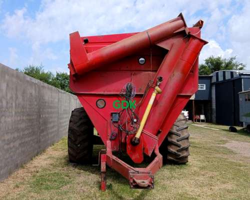 Tolva Autodescargable 14 TN C/ Sobre Baranda 16. Mancini.