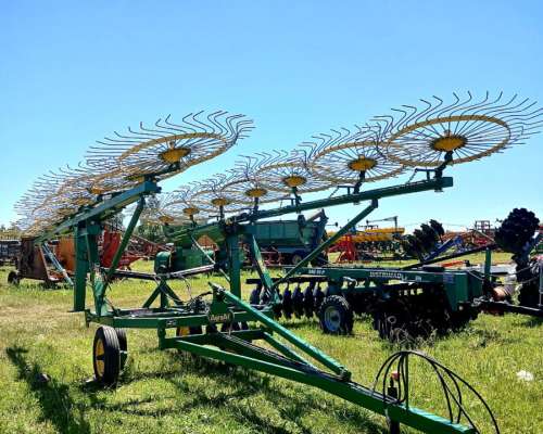 Rastrillo Hilerador en V de 14 Estrellas Agroar