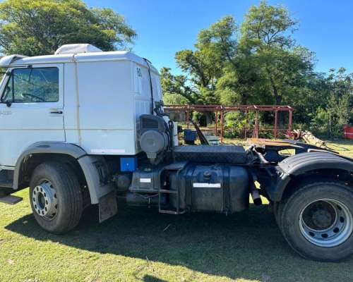 Vw 17-220 año 2011 Tractor con 935.000 km Único Dueño