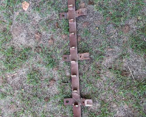 Plancha Saranda/reja Arado/pesa Valtra/ Barra Dientes/camisa