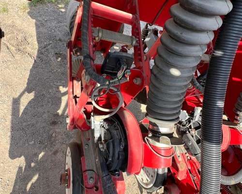 Apache 27000 Precision Planting 16 a 52