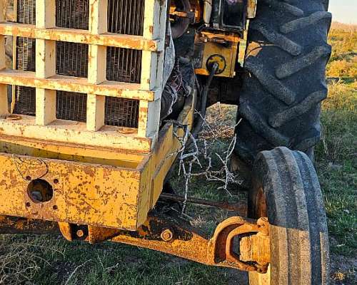 Tractor CBT 2105 Motor Mercedes con Cabina