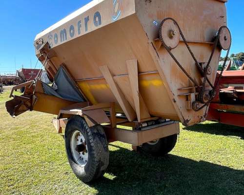Mixer Comofra 5,5 MT