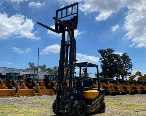 Autoelevador 2500kg / 2.5 Toneladas Liugong CPCD25