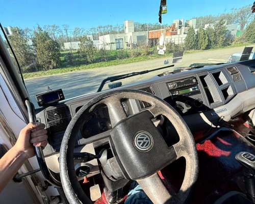 Volkswagen 17.250 Modelo 2008 + Acoplado Incluido