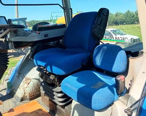 Tractor New Holland T8 355, año 2012