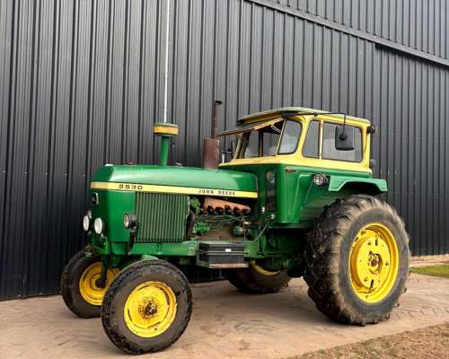 Tractor John Deere 3530