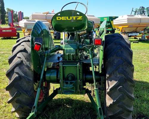Tractor Deutz A40 con Levante de 3 Puntos