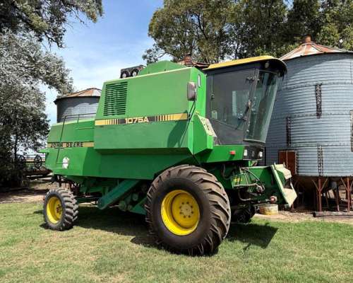 John Deere 1075a con Maicero Mainero 8 a 52