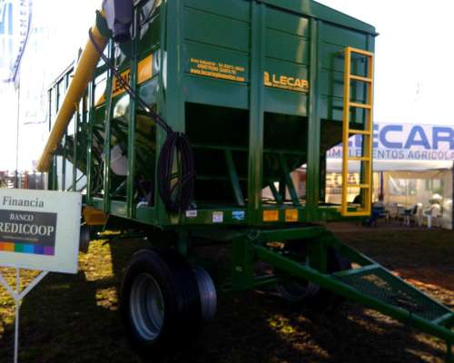 Tolva Semillas y Fertilizantes 20 TN. Lecar
