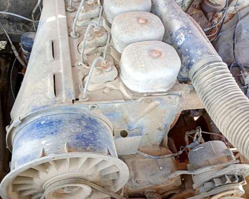 Vendo Motor Deutz 4 Cilindros muy Buen Estado