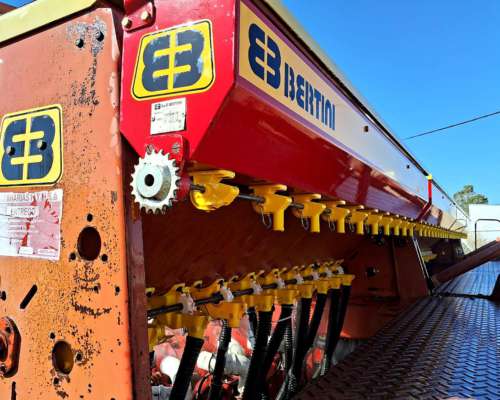 Sembradora Bertini 32000 Neumatica