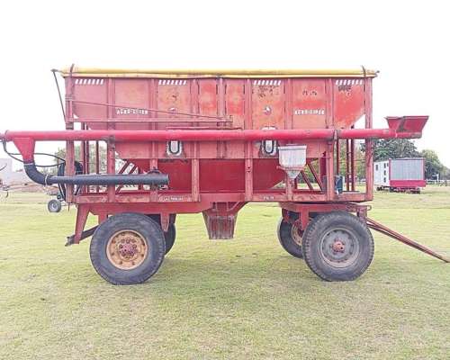 Tolva de Semilla y Fertilizante 14ton