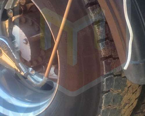 Iveco Stralis 490s46t Automático 6X2 Modelo 2015