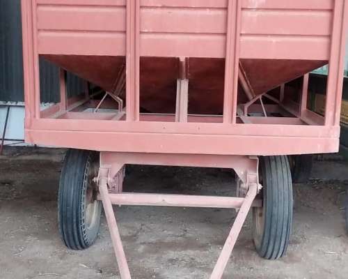 Tolva Semillera de 7 TN.