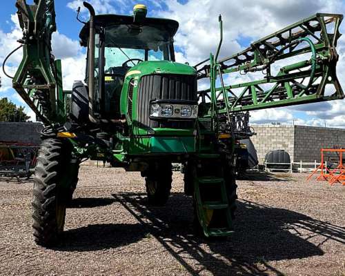 Pulverizadora John Deere 4630. año 2012.