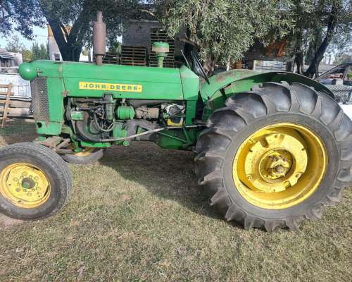 Tractor Jhon Deere 445 ST con 3p y Toma de Fuerza
