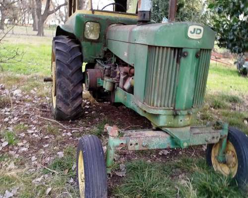 Tractor Jhoon Deere 730