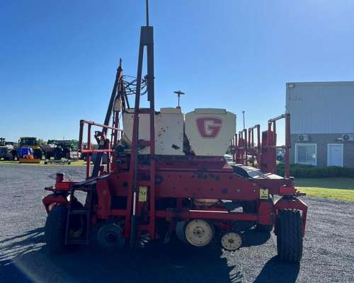 Sembradora Giorgi de 12 a 52cm año 2004