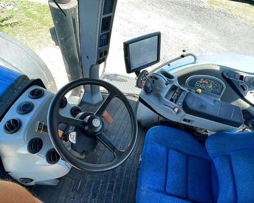 Tractor New Holland T8.350 - año 2015 - 11000hs - Americano