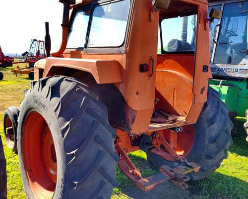 Tractor Fiat Mod. R-60 con Dirección Hidráulica