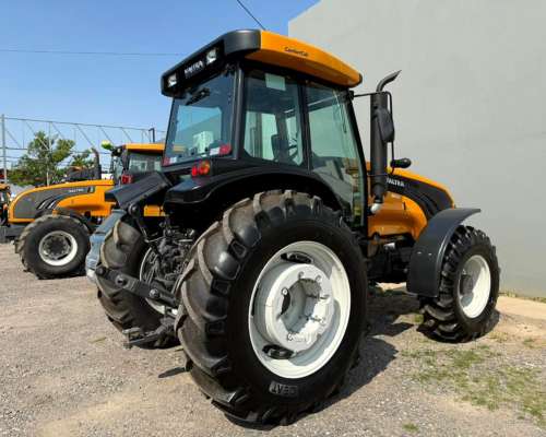 Tractor Valtra BM 115