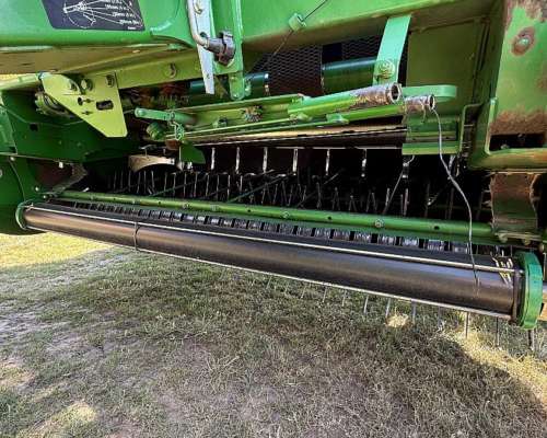 Rotoenfardadora John Deere 569