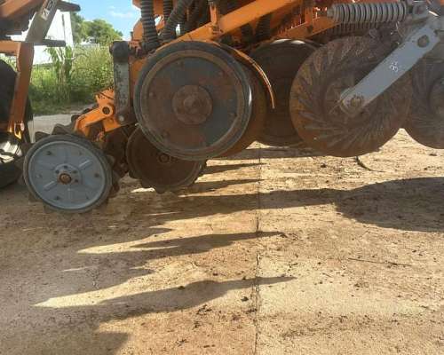 Sembradora Agrometal MX33 Maxima Autonomia, Mod 2005