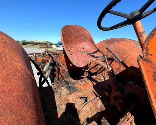 Tractor Fiat R60 con Bomba Hidráulica Grande
