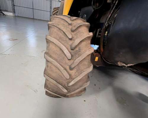 New Holland CR 9060