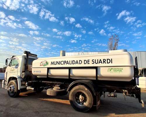 Camion Regador Plasticos Laspiur 10.900 Lts.