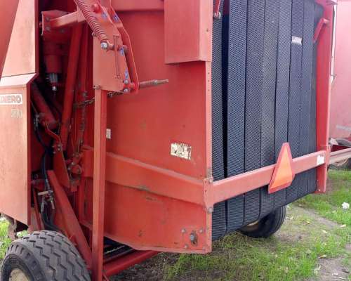 Rotoenfardadora Marca Mainero 5880