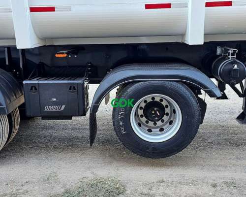 Batea Volcadora Trasera 3 Ejes 46 M3. Ombu