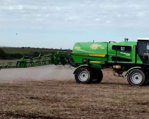 Pulverizadora Metalfor Futura 2500 - Piloto 7 Cortes AT