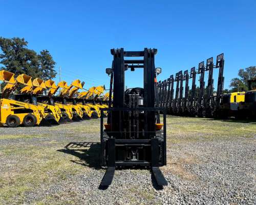 Autoelevador 2500kg / 2.5 Toneladas Sinomach CPCD25