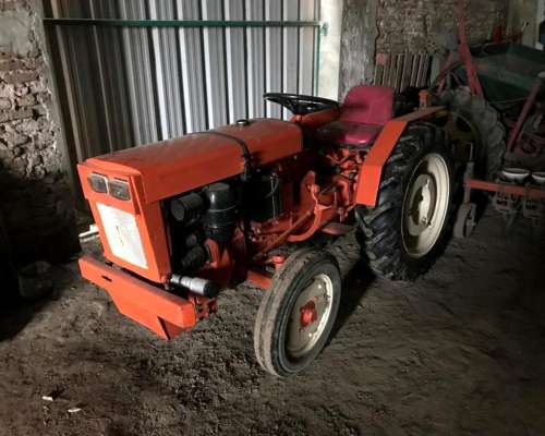 Tractor, Agrale, 1989, Restaurado.