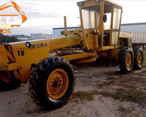 Motoniveladora John Deere 570a