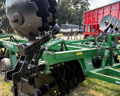 Rastra Desencontrada Pampero L.H 4 Alas Rebatibles Especial