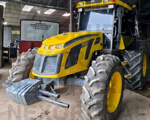 Pauny 280 Evo, año 2012. Doble Traccion, 180 HP. Piloto