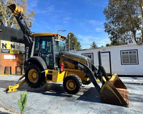 John Deere 310l 4X4 año 2019