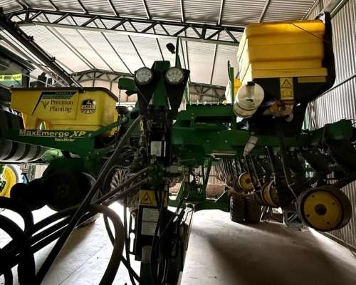 John Deere 1740 18 a 52 Full Precision Planting