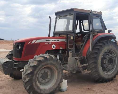 Tractor Massey Fergunson 4292 en muy Buen Estado