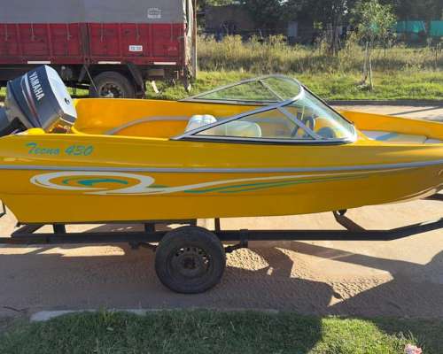 Lancha Tecno 430 con Yamaha 60 Todo 2009. Permuto por Moto.