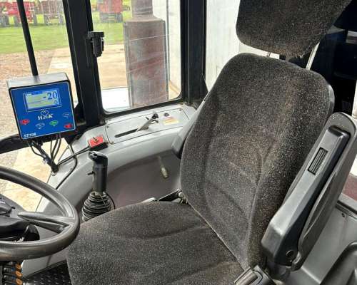 Fertilizadora Autopropulsada Fertec F 824