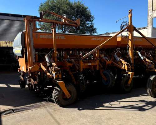 Agrometal MXY2 46a21 con Kit de Grueso Grano Fino Combinada