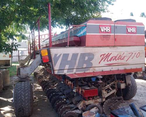 Vendo Sembradora VHB 20/35 Placa año 2008