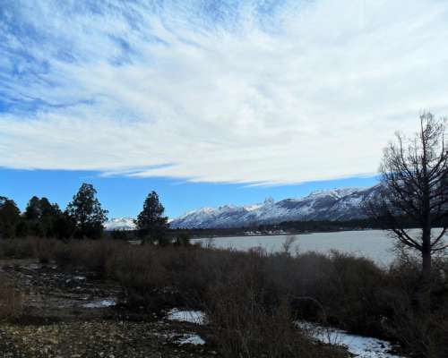 Campo Agreste con Costa del Lago Lezama-cholila-chubut