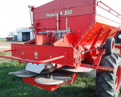Fertilizadora Yomel Impala 4500 Lts, muy Buena