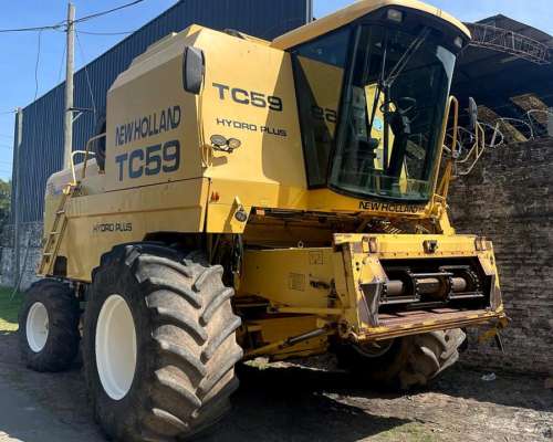 Cosechadora New Holland TC59 Usada - muy Buen Estado