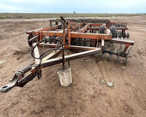 Rastra Descencontradas de Arrastre Budassi 40 Platos Usada